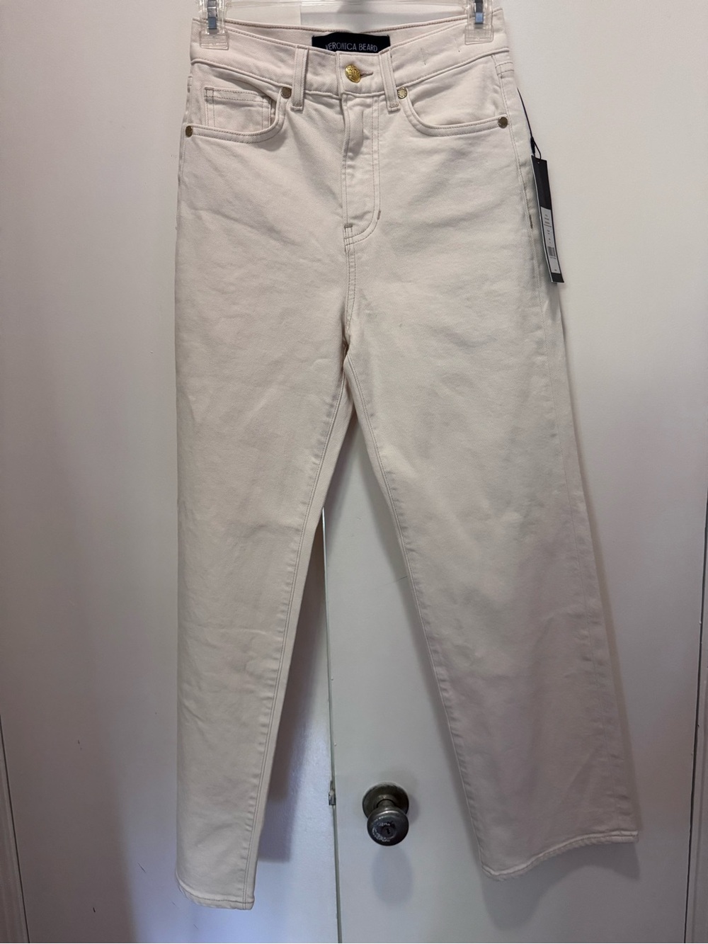 Veronica Beard Off-White Dylan high rise ankle Jeans. New with tags attached.